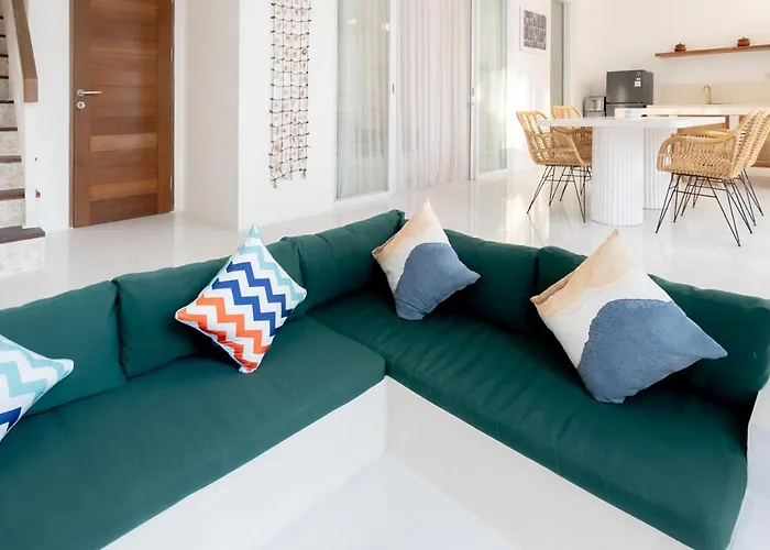 Villa Grega Mykonos, 2br Walking To Padang Padang