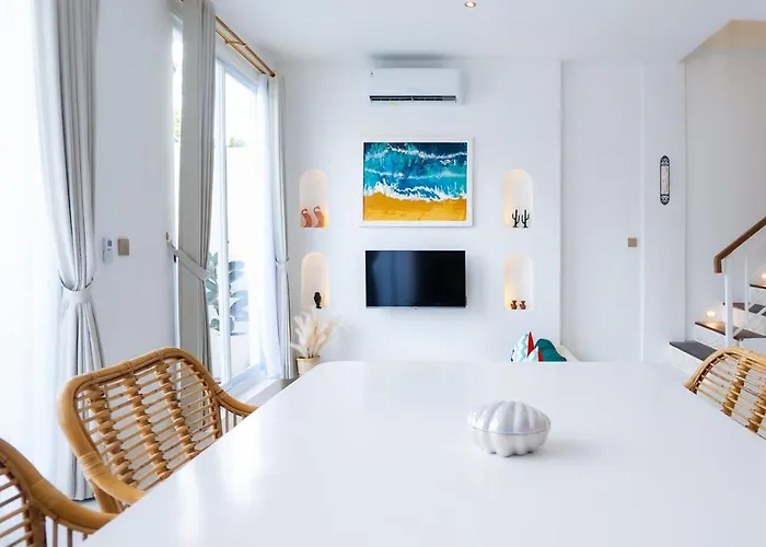 Villa Grega Mykonos, 2br Walking To Padang Padang